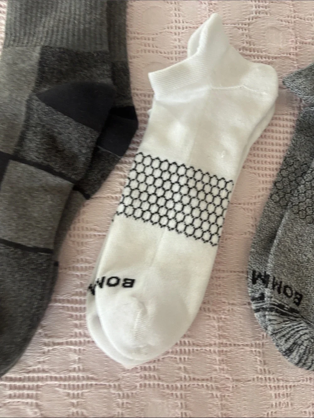 XL socks Bombas Darn Tough Men's Sock 3-Pack in Gray and White -
